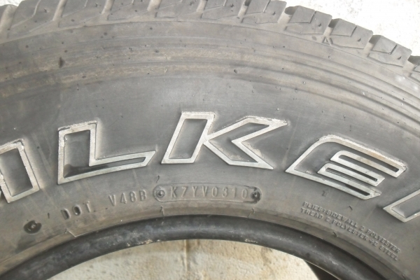 ยาง Falken 30x9.50R15ปี10 สวยๆ 1 คู่ ราคา 1700 บาท