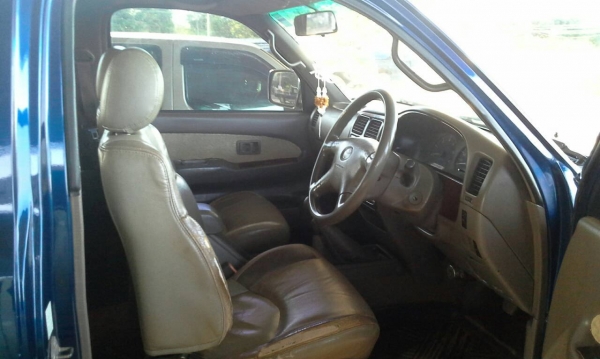 TOYOTA 3.0D4D โฟวีลแท้ปี 47 รถสวยพอใช้ สีเดิมอาบมาแล้ว TOYOTA 3.0D4D โฟวีลแท้ปี 47 รถสวยพอใช้ สีเดิมอาบมาแล้ว