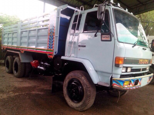 อีชูชุ240แรง 2เพาดั้ม เก็บทำสี แต่งเรียบร้อย พรัอมใช้งาน สภาพเหมือนใหม่ครับ