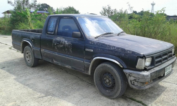 Mazda B2500 แค๊ป ปี 96 เครื่องอีซูซุฝาดำ เครื่องดี ช่วงล่างแน่น คัทซีสวย มีสีไม่สวยอย่างเดียว
