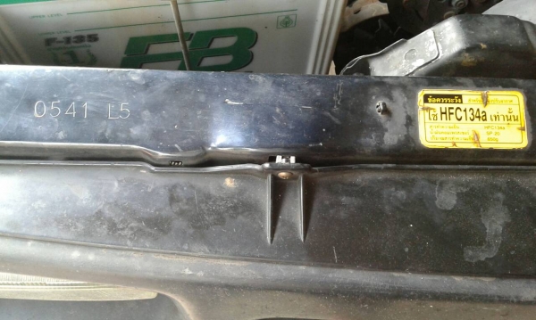 Mazda B2500 แค๊ป ปี 96 เครื่องอีซูซุฝาดำ เครื่องดี ช่วงล่างแน่น คัทซีสวย มีสีไม่สวยอย่างเดียว