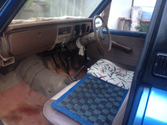 ขายมาสด้าน้อย  เดิมๆ พร้อมใช้  ขับกลับบ้านได้เลย  ติดแก๊สแจ้งลงเล่มแล้ว