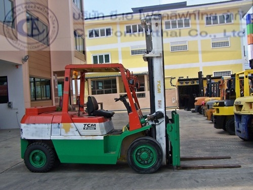 ขาย รถโฟล์คลิฟท์ TCM รุ่น FD45Z7