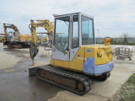 SALE___KOMATSU PC40-6เก่านอก จากJanpan สภาพเดิมๆ สวย พร้อมใช้งาน
