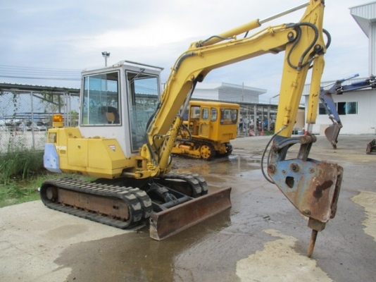 SALE___KOMATSU PC40-6เก่านอก จากJanpan สภาพเดิมๆ สวย พร้อมใช้งาน