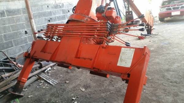 เครน5ตัน5 ชัก 6 ปรอก อานนท์เครน อุปกรณ์ ครบทุกชิ้น เครนใช้งานได้ดี เครน5ตัน5 ชัก 6 ปรอก อานนท์เครน อุปกรณ์ ครบทุกชิ้น เครนใช้งานได้ดี