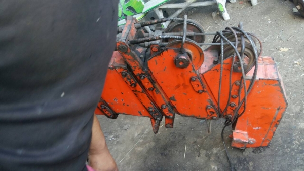 ขายๆจ้า เครน UNIC 3.5 ตัน ท้องวี 6ปอก 5ชัก สวยๆสภาพดี ราคา 235,000บ ต่อรองได้ จ้า