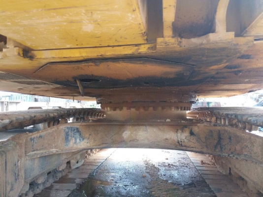 รถขุดCAT320D...15609 ชม.   เล่มทะเบียนพร้อม ไม่ขาด. รถสภาพดี. สวย..