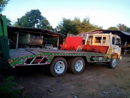 ขายเทรลเลอร์ขึ้นรถเกี่ยว เครื่อง175แรง สภาพพร้อมใช้งาน เอกสารพร้อมโอน สนใจโทร 090-8588220คุณนะ 093-3258446คุณบิว หรือเข้าดูสินค้าอื่นๆได้ที่ www.truck.in.th/498 หรือเพจFacebook ณรงค์ ซื้อขายรถมือสอง (เว็บไซต์ส่วนตัว) หรือFacebook ตลาดรถมือสอง คุณนะ