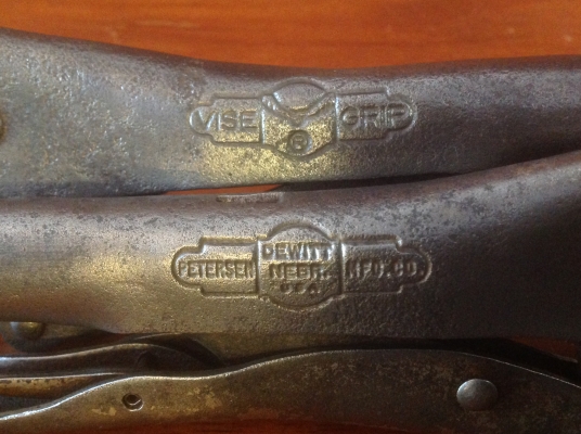 ขายคีมล็อค Vintage Petersen Vise Grip 10R สามแถวหายาก มือจับ และโลโก้คมๆ ชัดๆ ทุกตัว ขายตัวละ