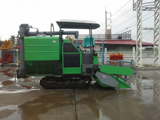 รถเกี่ยวข้าวสภาพใหม่ 115 แรงม้า แรงจริง