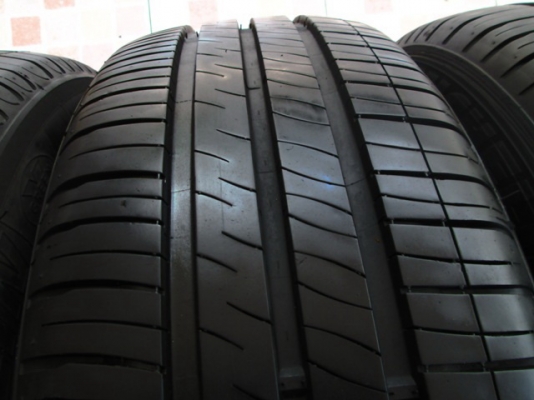 ขายยาง MICHELIN XM2 205-60-15 ปี3814 (1ชุด) สวยจัด