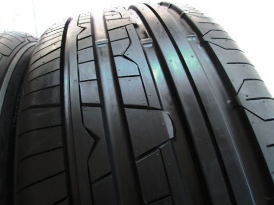 ขายยาง NITTO NT830 225-55-16 โคตรใหม่ (1ชุด)