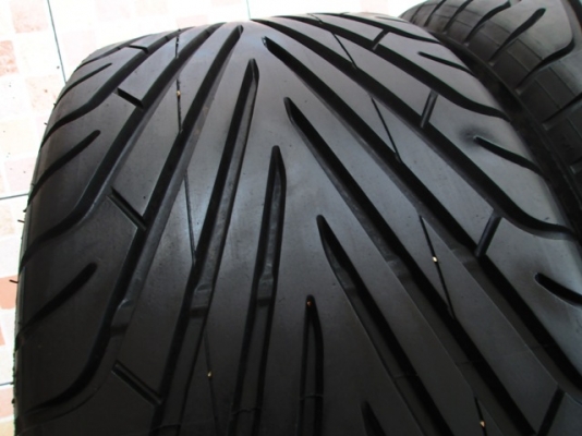 ขายยาง LINGLONG 255-35-20 ปี14 ดอกเต็มๆ (1คู่) 3,500.-