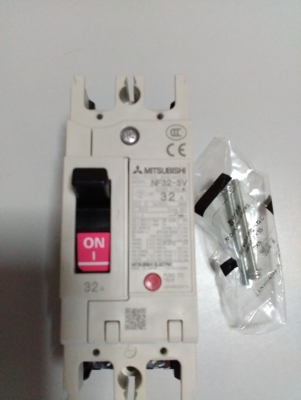 ขายเบรกเกอร์ MITSUBISHI NF-32 W สภาพดีราคาถูก