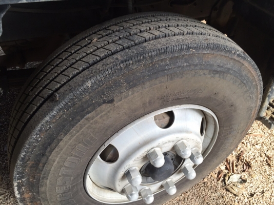 10ล้อดั้ม300แรงปี 55...รถสวยมากๆใช้น้อย117000กิโล ดั้มสวยเรียบ...