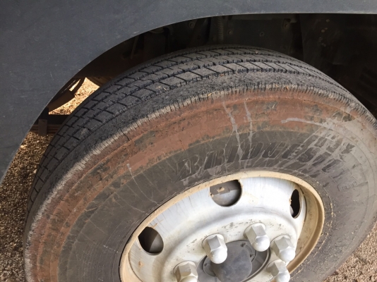 10ล้อดั้ม300แรงปี 55...รถสวยมากๆใช้น้อย117000กิโล ดั้มสวยเรียบ...