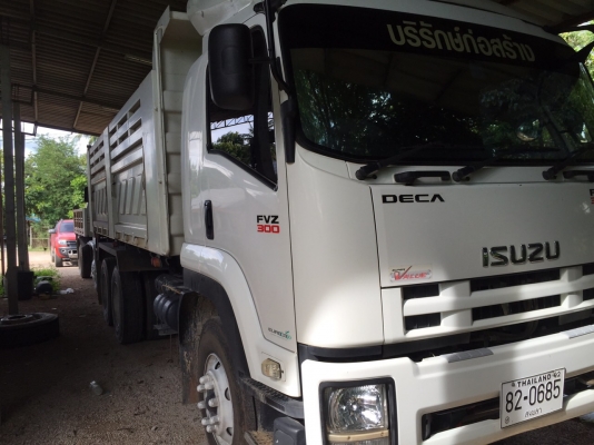 10ล้อดั้ม300แรงปี 55...รถสวยมากๆใช้น้อย117000กิโล ดั้มสวยเรียบ...