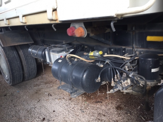 10ล้อดั้ม300แรงปี 55...รถสวยมากๆใช้น้อย117000กิโล ดั้มสวยเรียบ...