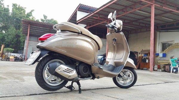 Vespa Primavera 150 3vie 2014 วิ่งน้อย สภาพโชว์รูม คุ้มราคาต่อรองได้ครับ Vespa Primavera 150 3vie 2014 วิ่งน้อย สภาพโชว์รูม คุ้มราคาต่อรองได้ครับ