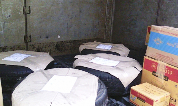 แม็กกระบะขอบ17- 6รู139 พร้อมยาง มิชลิน265-65-17ดอกหนา(4ล้อ 6,900)