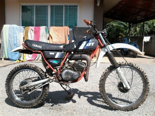 ขาย DT100 เครื่องดียางเต็มช่วงล่างรถสูตรไม่มีทะเบียนออกใบซื้อขายราคาเบาๆ 6900 บาท