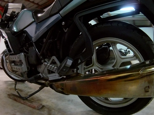 ขาย BMW k100rs ทะเบียนเต็มโอนขส กทม รถจอดนาน คนแก่ใช้ ขาย 150,000B ขาย BMW k100rs ทะเบียนเต็มโอนขส กทม รถจอดนาน คนแก่ใช้ ขาย 150,000B