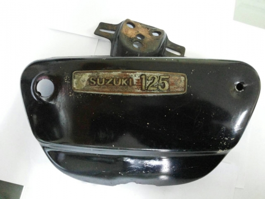 ฝากระเป๋าข้างซ้ายพร้อมเพลทแท้ k125