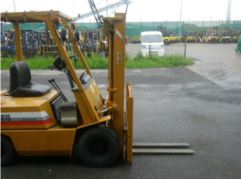 จำหน่ายรถ Forklift Komatsu FD15-10 1.5 ตัน เสา 3 เมตร  ดีเซล + งาสไลด์ นำเข้า ญี่ปุ่น