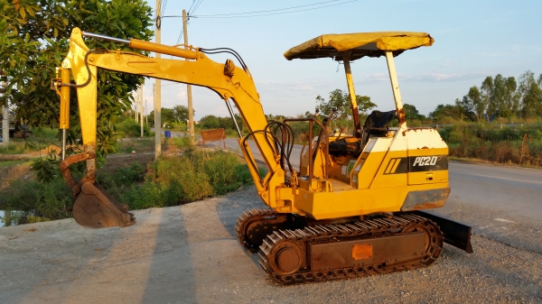 ขายด่วนรถเเม็คโคร KOMATSU PC20-5 รถนอกนำเข้ายังไม่เคยใช้งานเมืองไทยเลย