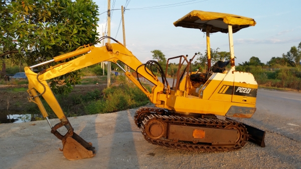 ขายด่วนรถเเม็คโคร KOMATSU PC20-5 รถนอกนำเข้ายังไม่เคยใช้งานเมืองไทยเลย