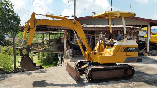ขายด่วนรถเเม็คโคร KOMATSU PC20-5 รถนอกนำเข้ายังไม่เคยใช้งานเมืองไทยเลย