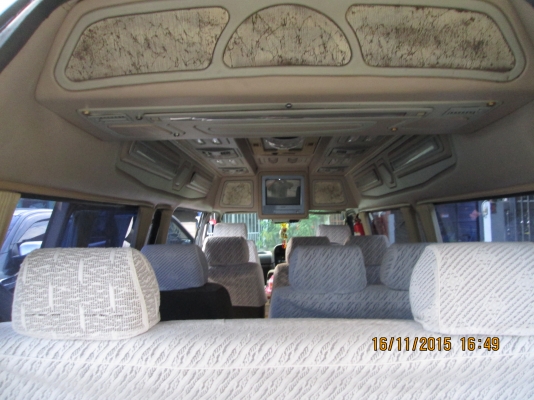 ขายรถตู้หัวจรวจตาเพชรเครื่องดีเซล3000cc