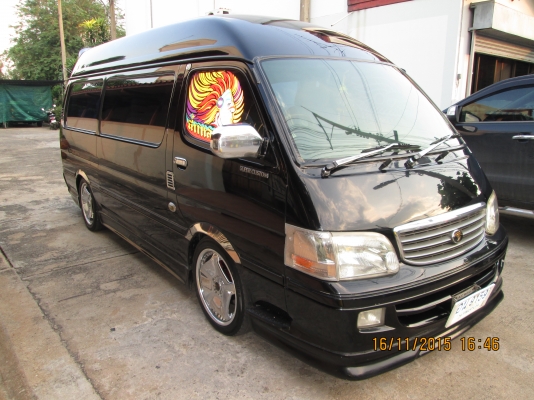 ขายรถตู้หัวจรวจตาเพชรเครื่องดีเซล3000cc