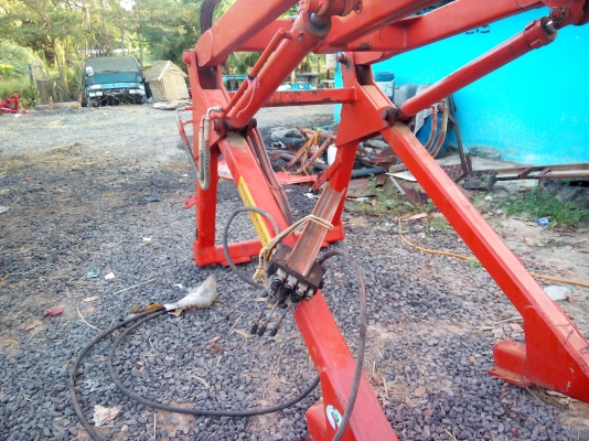 ขายตัดงดต่อรอง 90000บาท งดต่อรอง คีบอ้อยรถไถ45-49แรงคีบ2ปี