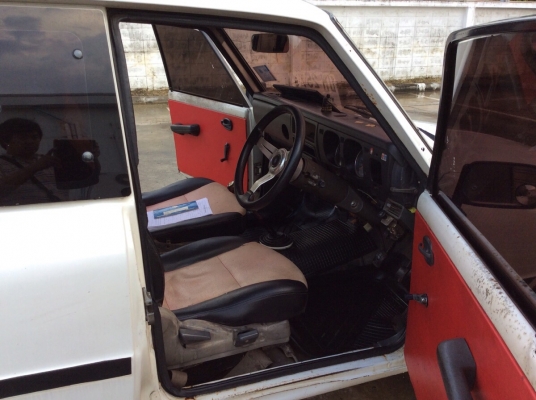 ขายรถกระบะมาสด้า แฟมมิเลียแคป ปี92 เครื่อง 1.4 เกียร์ธรรมดา5เกียร์ ติดแก๊สLPG ภายในเดิมๆเบาะไม่ขาด ตัวถังบางเดิมๆทั้งคันไม่เคยทำสีหน้าหลังเดิมไม่มีชน พื้นกระบะไม่ผุ หลังคาพร้อม ช่วงล่างทำใหม่ แม็กขอบ17ยางดี รถขับดีเลยครับ พร้อมใช้งานครับ ภาษี59 ขายด่วนครั