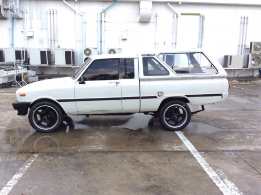 ขายรถกระบะมาสด้า แฟมมิเลียแคป ปี92 เครื่อง 1.4 เกียร์ธรรมดา5เกียร์ ติดแก๊สLPG ภายในเดิมๆเบาะไม่ขาด ตัวถังบางเดิมๆทั้งคันไม่เคยทำสีหน้าหลังเดิมไม่มีชน พื้นกระบะไม่ผุ หลังคาพร้อม ช่วงล่างทำใหม่ แม็กขอบ17ยางดี รถขับดีเลยครับ พร้อมใช้งานครับ ภาษี59 ขายด่วนครั