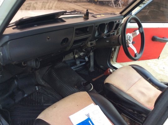 ขายรถกระบะมาสด้า แฟมมิเลียแคป ปี92 เครื่อง 1.4 เกียร์ธรรมดา5เกียร์ ติดแก๊สLPG ภายในเดิมๆเบาะไม่ขาด ตัวถังบางเดิมๆทั้งคันไม่เคยทำสีหน้าหลังเดิมไม่มีชน พื้นกระบะไม่ผุ หลังคาพร้อม ช่วงล่างทำใหม่ แม็กขอบ17ยางดี รถขับดีเลยครับ พร้อมใช้งานครับ ภาษี59 ขายด่วนครั