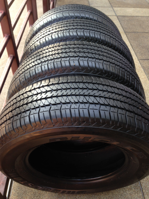ยาง Bridgestone 265 65 17 ปี12 ดอกเยอะ พร้อมใช้งาน ราคาไม่แพง