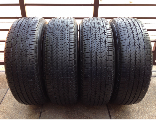 ยาง Bridgestone 265 65 17 ปี12 ดอกเยอะ พร้อมใช้งาน ราคาไม่แพง