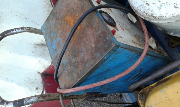 เครื่องชาดแบต60แอมพร้อมรถเข็น