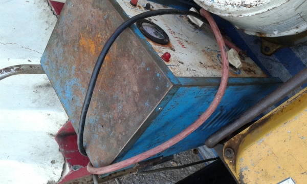 เครื่องชาดแบต60แอมพร้อมรถเข็น