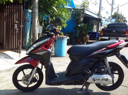 ขายฮอนด้าคลิกไอล้อแม็กปี54ไมล์ขาวเครื่องเดิมพร้อมใช้