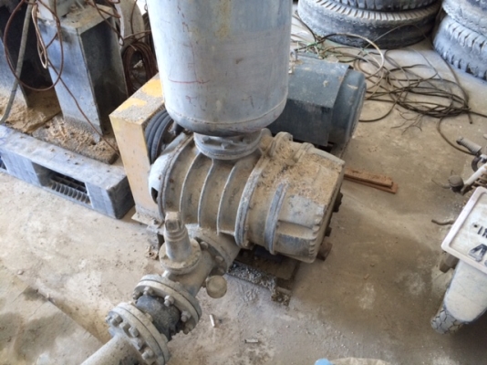 ขายปั้มลม พร้อมถังปูน