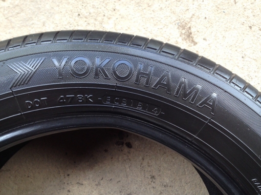 ยางYOKOHAMA 205 55R16 ปี2014 สภาพสวย ดอกเยอะ ไม่มีปะ