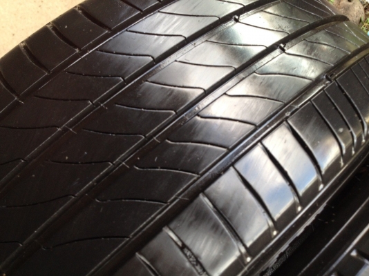ยางมิชลิน205 55R16 ปี2014 สภาพสวยมากดอกเยอะ 1คู่ ยางมิชลิน205 55R16 ปี2014 สภาพสวยมากดอกเยอะ 1คู่