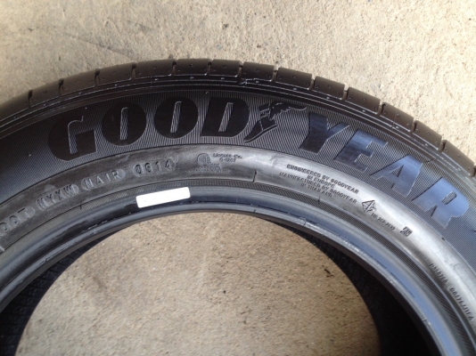 ยางGOODYEAR 205 60R16 ปี2014 สภาพสวยมากดอกเยอะมากไม่มีปะ 1คู่
