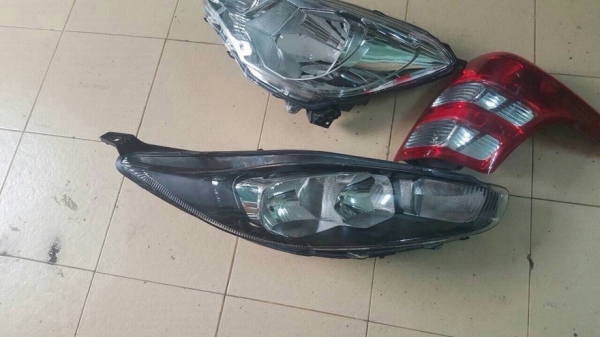 ขายส่งถูกๆไฟหน้า F fiesta ไฟหน้า Mitsu attrage ไฟท้าย. Mitsu triton ปลั๊มเบรค 4 port. 4 wd Toyota revo แร็ค toyota Revo ขายส่งถูกๆไฟหน้า F fiesta ไฟหน้า Mitsu attrage ไฟท้าย. Mitsu triton ปลั๊มเบรค 4 port. 4 wd Toyota revo แร็ค toyota Revo