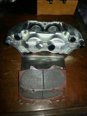 ขายส่งถูกๆไฟหน้า F fiesta ไฟหน้า Mitsu attrage ไฟท้าย. Mitsu triton ปลั๊มเบรค 4 port. 4 wd Toyota revo แร็ค toyota Revo