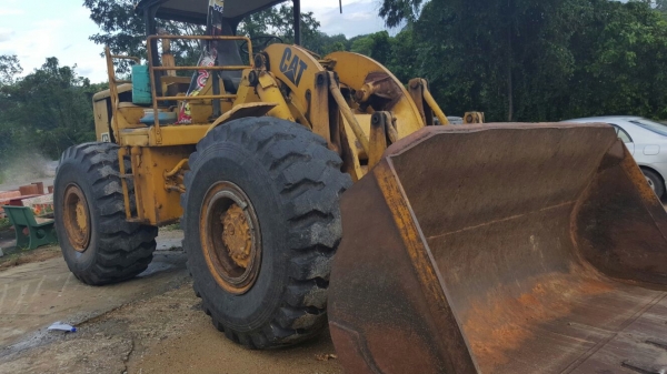 รถตัก CAT 966C.    สนใจติดต่อ  081 - 6079515